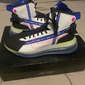 Nike Air Max 720 Saturn South beach